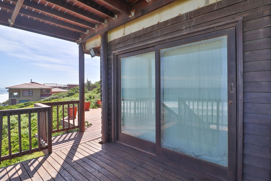 10 Bedroom Property for Sale in Dana Bay Western Cape